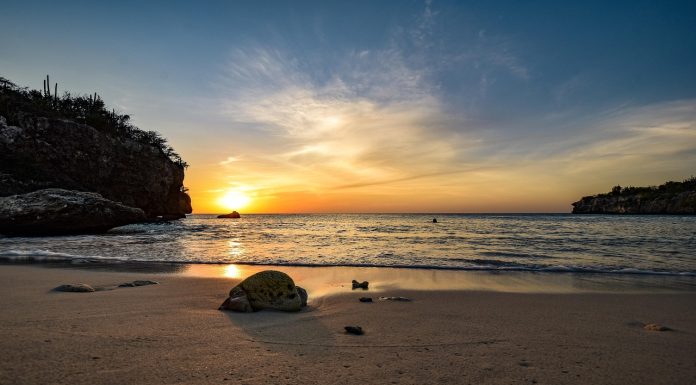 Snorkelen op Curaçao: de 7 mooiste plekken met tropische vissen & schildpadden Curacao stranden