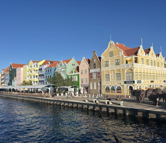 Webcams: Live meekijken op Curacao! Handelskade Willemstad Curacao Punda