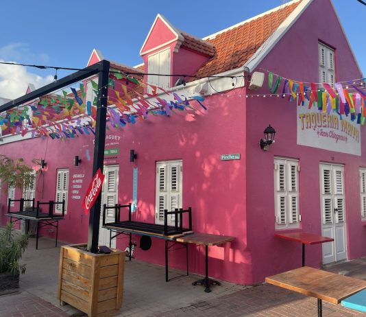 🏝️ Waar verblijven op Curaçao? De leukste plekken om te overnachten voor toeristen Pietermaai