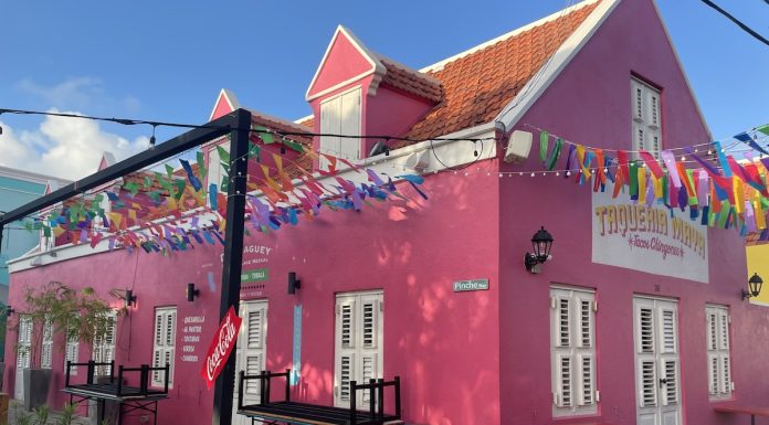 🏝️ Waar verblijven op Curaçao? De leukste plekken om te overnachten voor toeristen Pietermaai