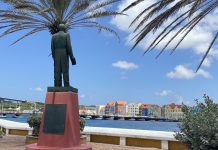 Praktische informatie Curaçao: alles wat je moet weten voor vertrek Praktische reistips Curaçao — stroom, tijdsverschil en simkaart voor vertrek regelen
